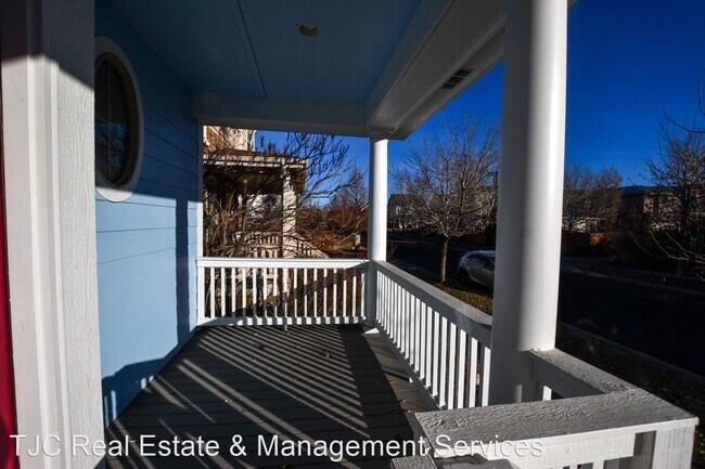 Building Photo - 4 br, 3.5 bath House - 3465 Beeler Ct