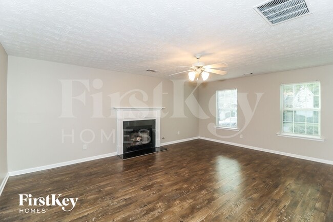 Building Photo - 5491 Skylar Creek Ln NE