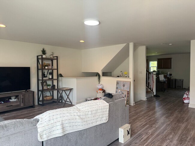 Foto del edificio - 822 Spring Rock Ct