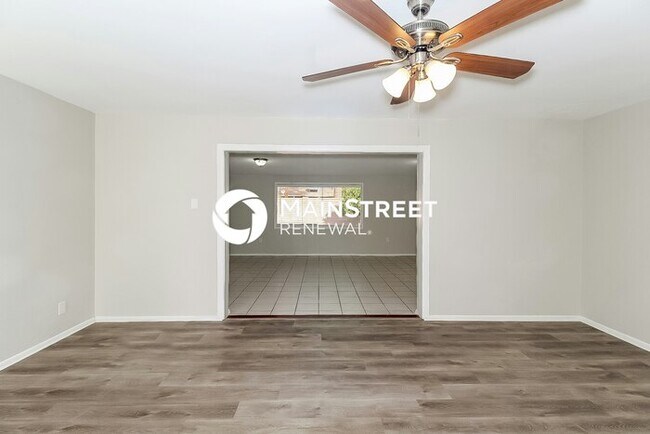 Foto del edificio - 3 Bedroom Pet-Friendly Home in Phoenix, AZ...