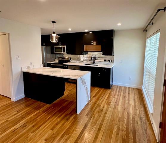 Foto del edificio - 4616 W Lovers Ln