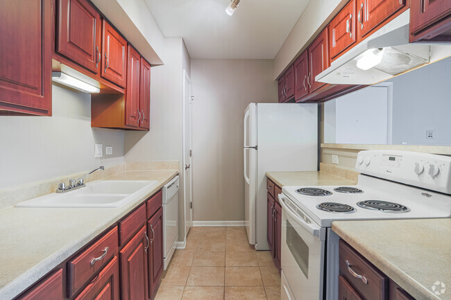 1 BR, 1 BA - Kitchen - Ashton Arlington Heights