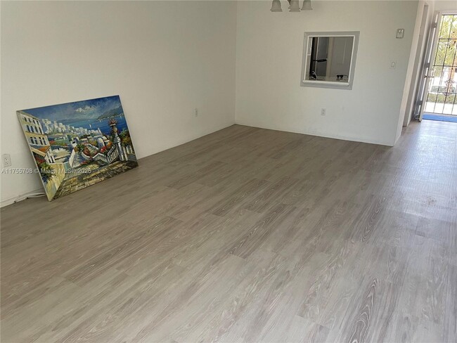Foto del edificio - 2950 NE 201st Terrace