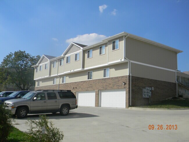 Building Photo - 2622 Olive St