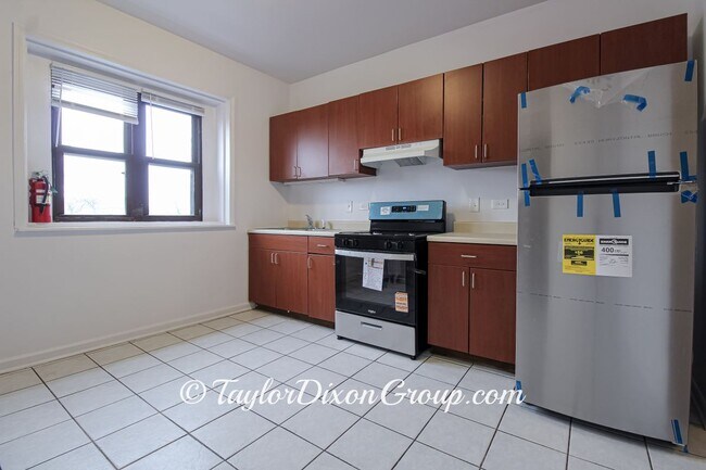 Foto del edificio - 4033 W Gladys Ave