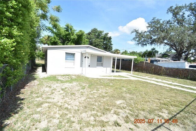 Foto del edificio - 3618 N 53rd St