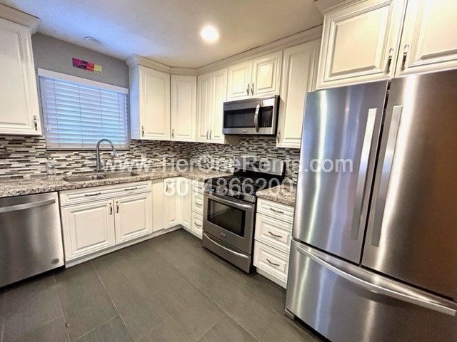 Foto del edificio - This property offers a NO DEPOSIT option available for qualified renters!