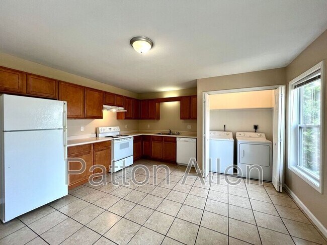 Foto del edificio - 4 Zell Ln