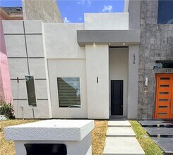 Building Photo - 15 Quail Ave
