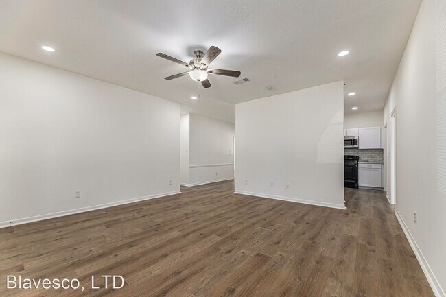 Building Photo - 3 br, 2 bath House - 13010 Valleywood Circle