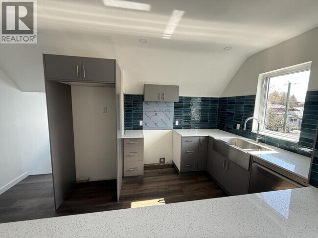 Photo du bâtiment - 630 E 11th Ave