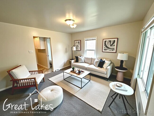 Foto del edificio - Homey 2 bedroom / 1 bathroom house now ava...
