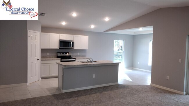 Building Photo - 3107 35th St W