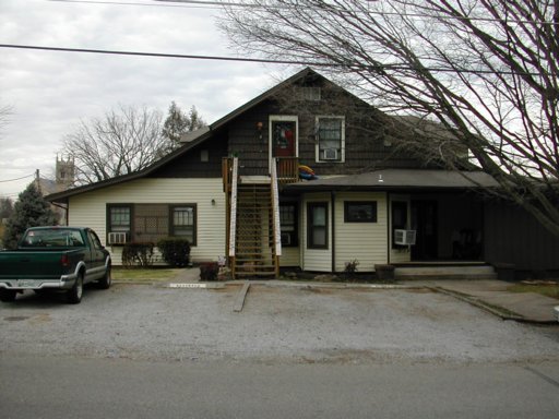 Building Photo - 207 Cunningham St