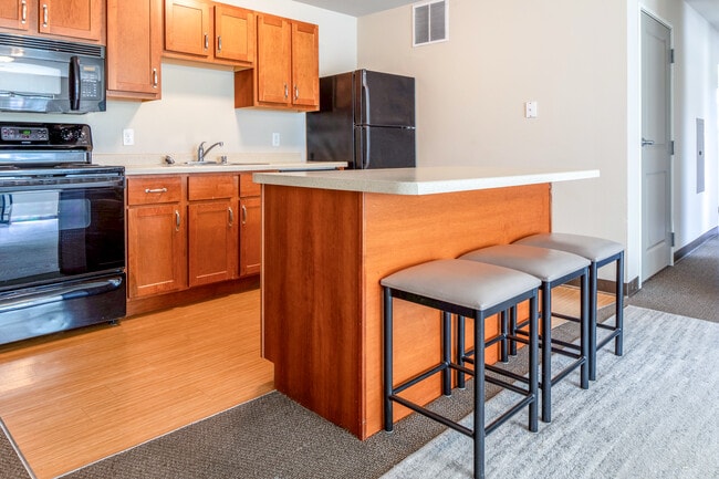 4BR/2BA Deluxe-Kitchen - Element Student Apartments