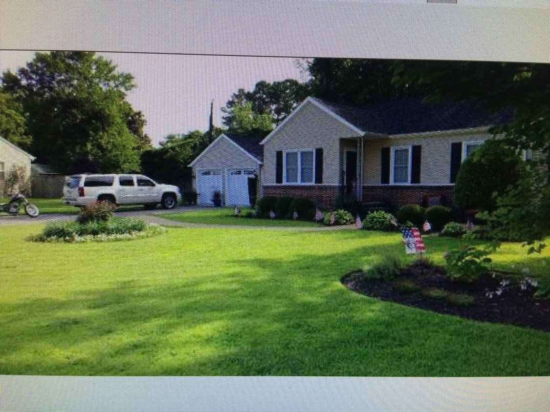 Primary Photo - 124 Riverview Dr