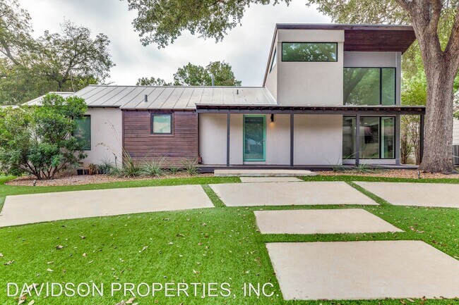Building Photo - 4 br, 3.5 bath House - 144 E Oakview Pl