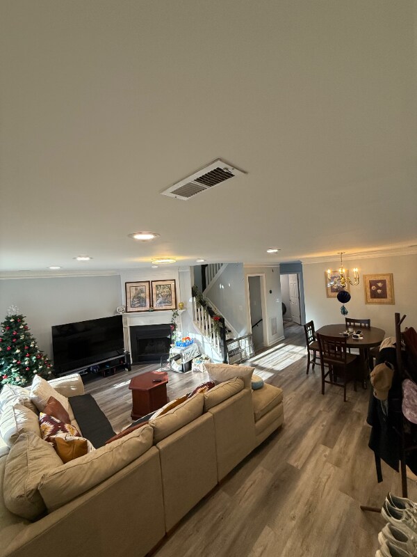 Foto del edificio - 3781 Winborne Ln