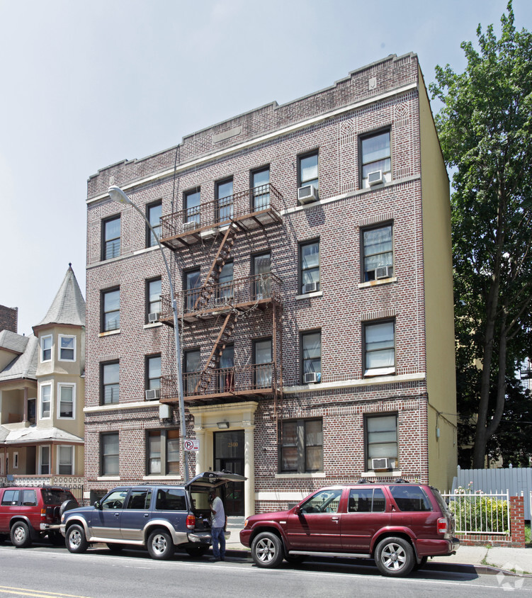 2500 Bedford Avenue - 2500 Bedford Ave