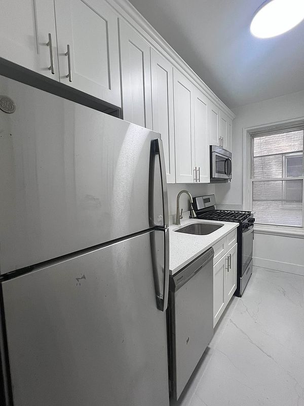 Foto del edificio - 3810 Greystone Ave