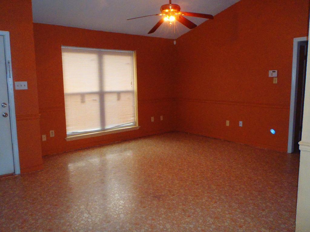 Building Photo - 44213 Simpson Place #B2