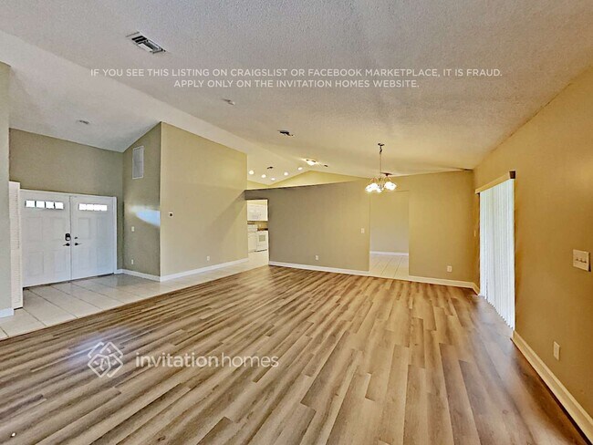 Building Photo - 8315 NW 80 St