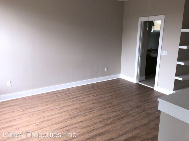 Foto del edificio - 2 br, 2 bath House - 949 E  7th Street