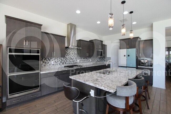 Building Photo - 8523 W Palo Verde Dr