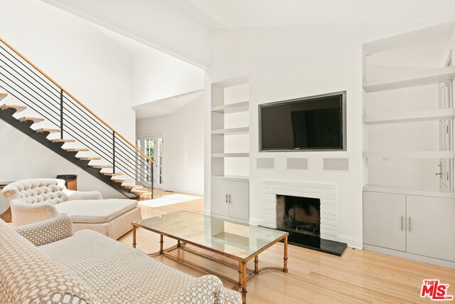 Foto del edificio - 375 Sycamore Rd