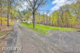 Primary Photo - 2 br, 1 bath House - 87 Potter Hill Road