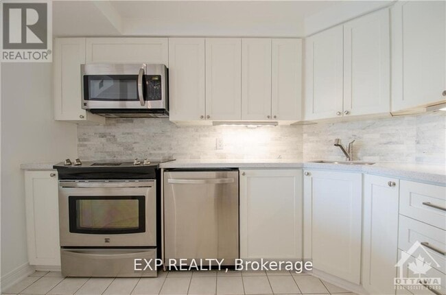 Building Photo - 550 Cambridge St S