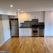 Building Photo - 107 Oak Shade Rd