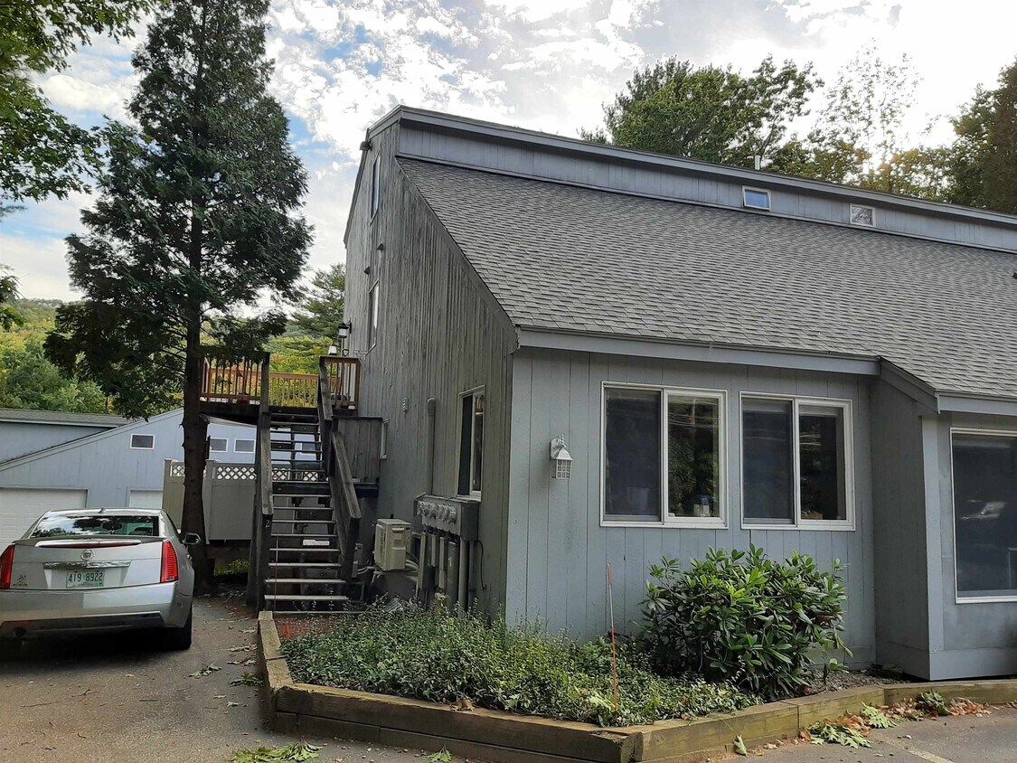 2679 Lake Shore Rd Unit 2, Gilford, NH 03249 Condo for Rent in