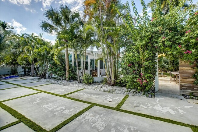Foto del edificio - 2601 NE 11th Ct