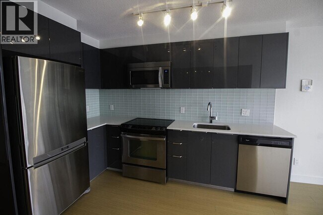 Photo du bâtiment - 1325 Rolston St