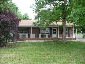 Building Photo - 1705 Setter Rd