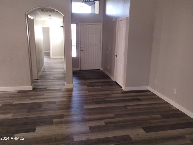 Building Photo - 41167 W Hayden Dr