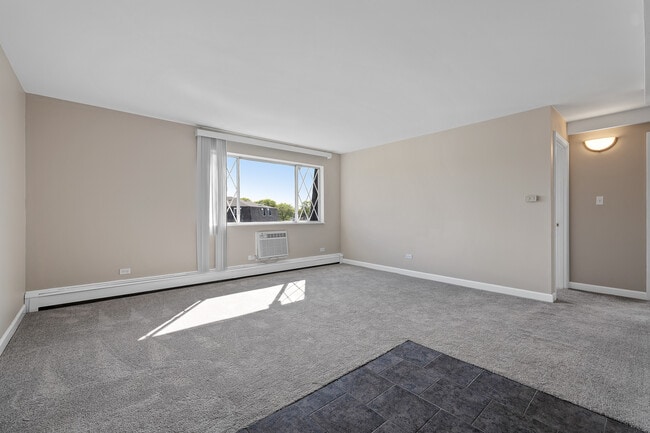 Building Photo - 17138 71st Ave