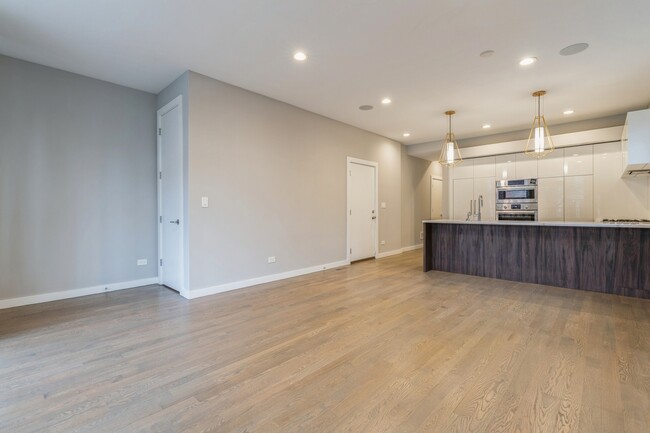 Foto del edificio - 1057 N Paulina St