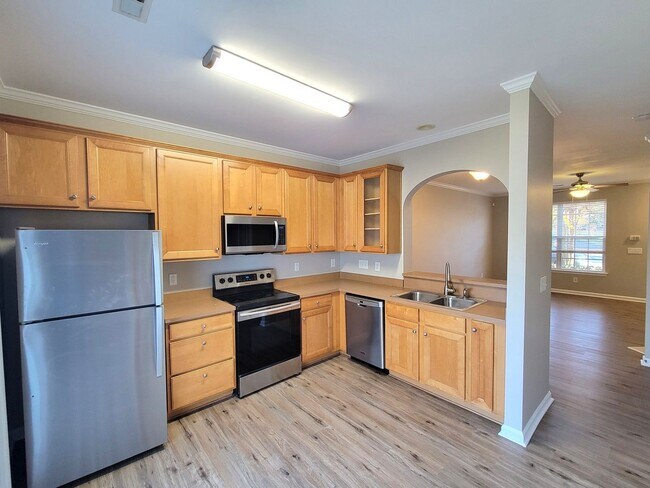 Foto del edificio - Lovely, Move in Ready 2 Bedroom in Matthews