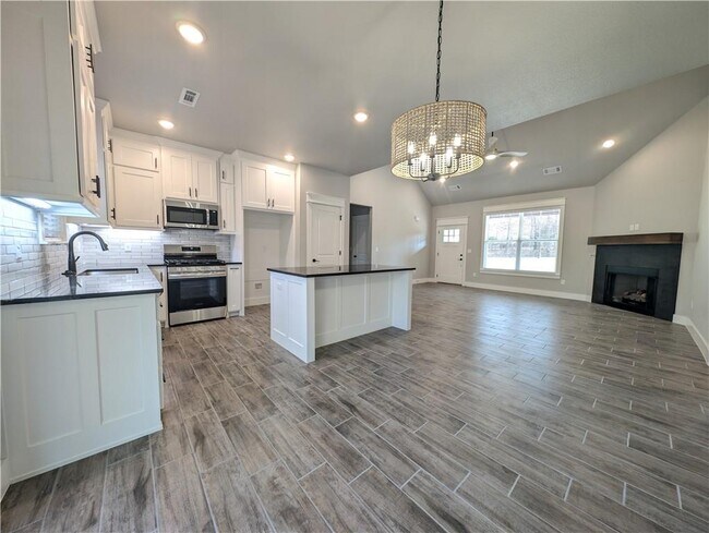 Foto del edificio - 9 Langholm Cir