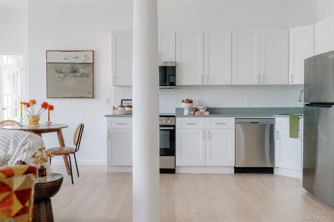 Foto del edificio - 155 S River St