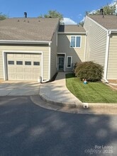 Building Photo - 7623 Mariner Cove Dr