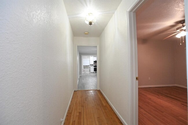 Building Photo - 1416 57th St