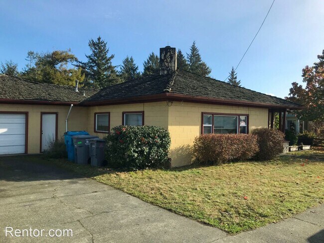 Building Photo - 3 br, 1 bath House - 3837 H Street