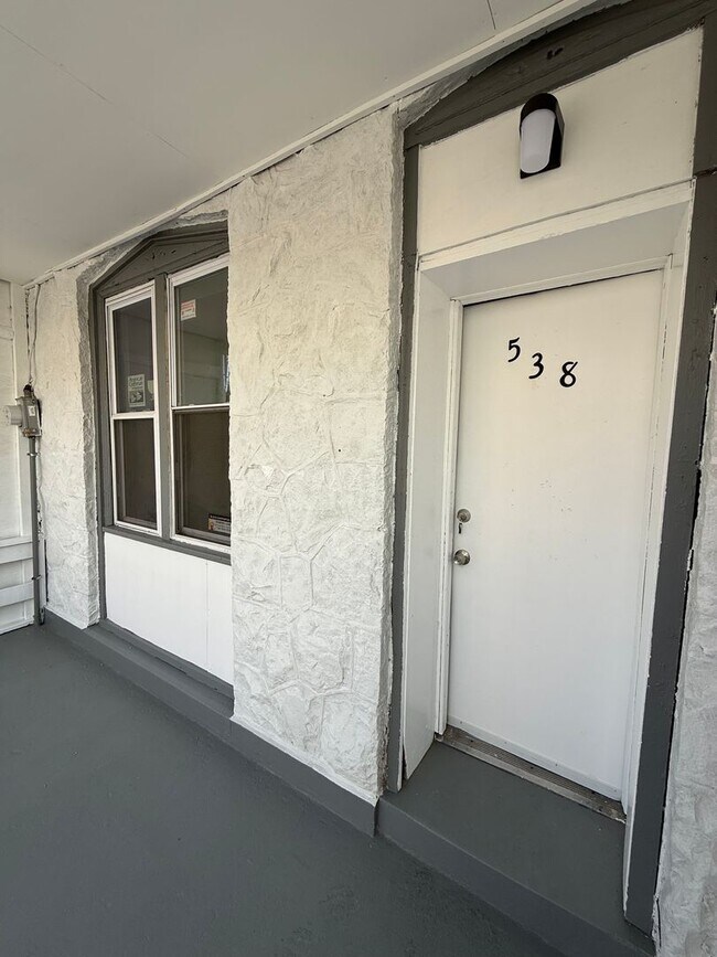 Building Photo - 538 Bailey St