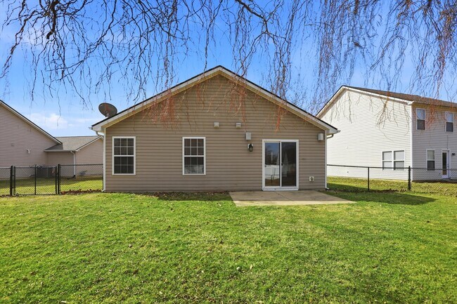 Building Photo - 5561 Wild Horse Dr