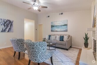 Building Photo - 10102 Missel Thrush Dr