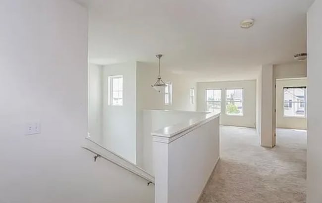 Foto del edificio - 676 Acadia Cir