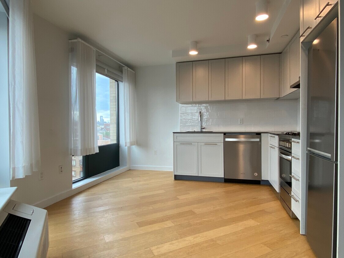Primary Photo - 150 Union Ave